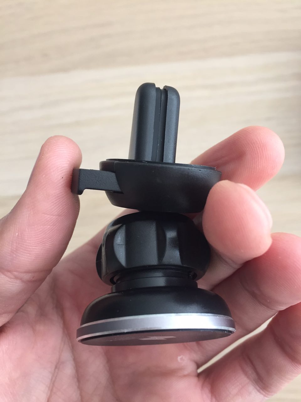 Магнитный автомобильный держатель Rock Universal Air Vent Magnetic Car Mount 2 в воздуховод, цвет "серый"